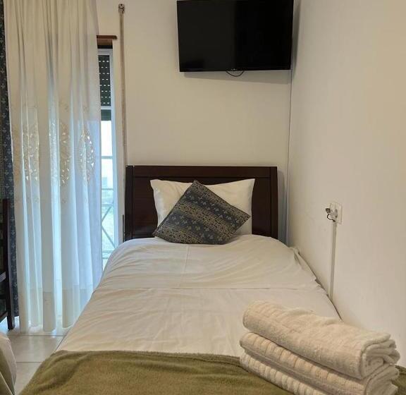 Семейный Номер Боковой Вид на Море, Vina S Place