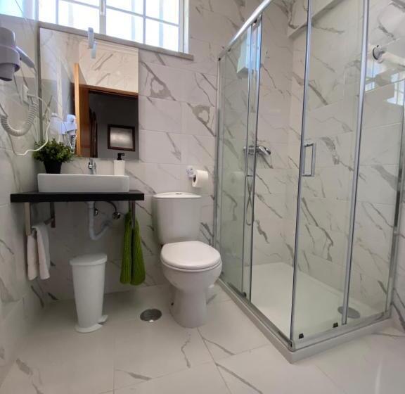 Семейный Номер Боковой Вид на Море, Vina S Place