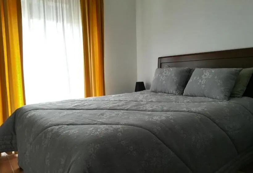 آپارتمان 3 خوابه, Vina S Place