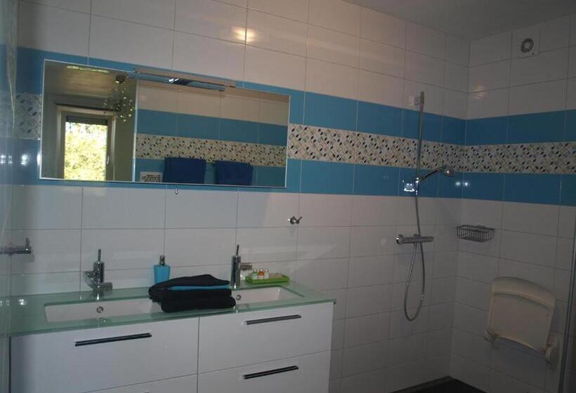 اتاق لوکس, B&b De Domburcht