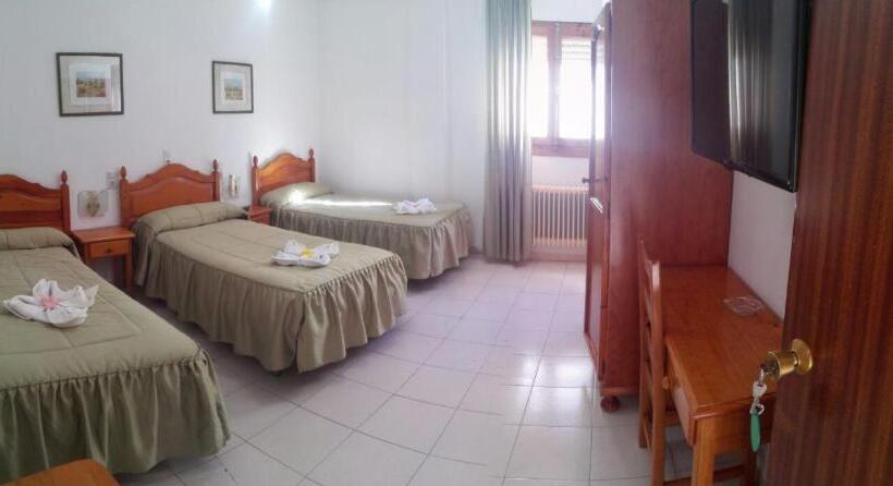 ベーシックトリプルルーム, Hostal Mulhacen