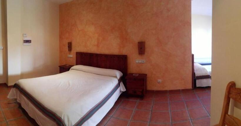 Семейный Номер Вид на Горы, Hostal Mulhacen