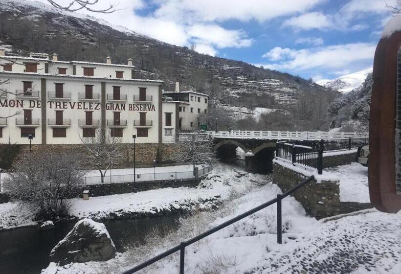 テラス付き１ベッドルームアパートメント, Hostal Mulhacen