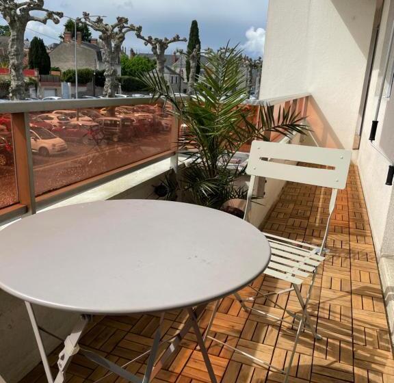 带1个卧室的带阳台的公寓, Les Thiausères