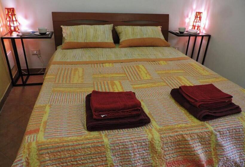 スタンダードルーム, Etna Hiking B&b