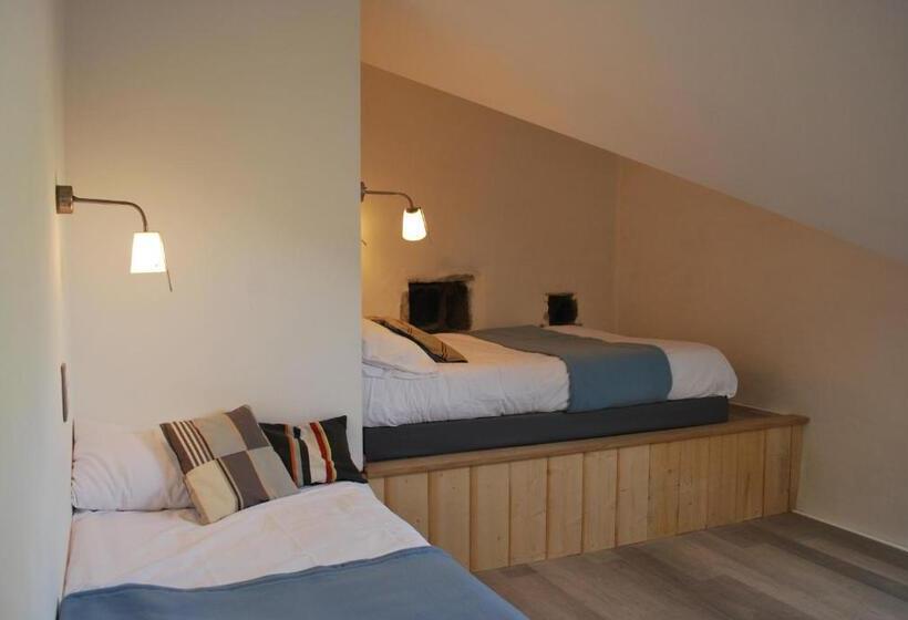 غرفة قياسية ثلاثية, Gite Cap De La Hont