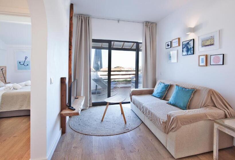 شقة غرفة واحدة مطلة على البحر, The Salty Lodge