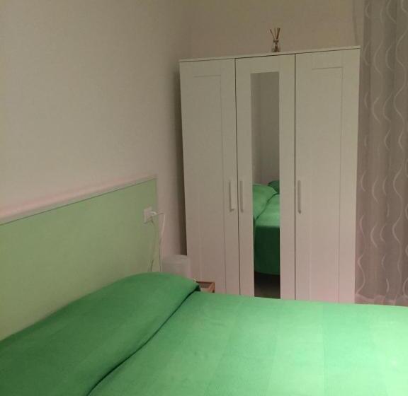 Standard Triple Room with Terrace, B&b Sorgente 23