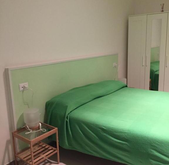 Standard Triple Room with Terrace, B&b Sorgente 23