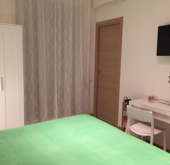 Standard Triple Room with Terrace, B&b Sorgente 23