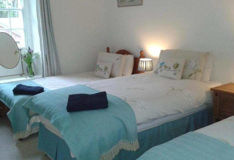 컴포트 트리플 룸, Beech House