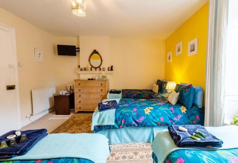 4인용 스탠다드 룸, Beech House