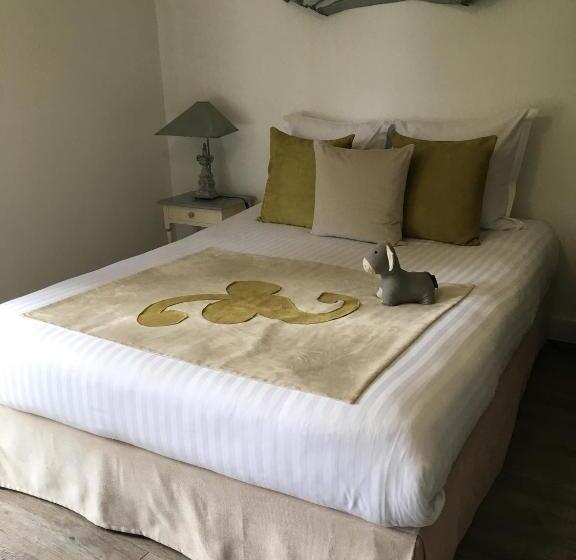 Номер Стандарт Вид на Сад, Le Puits D Angle