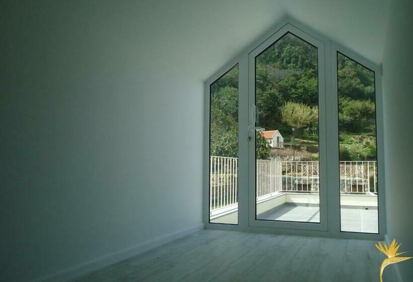 منزل 3 غرف نوم, A Casa Estrelícia Dourada Garcês