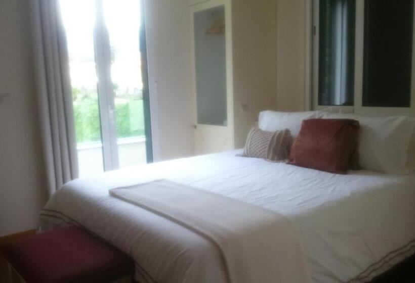 منزل 3 غرف نوم, A Casa Estrelícia Dourada Garcês