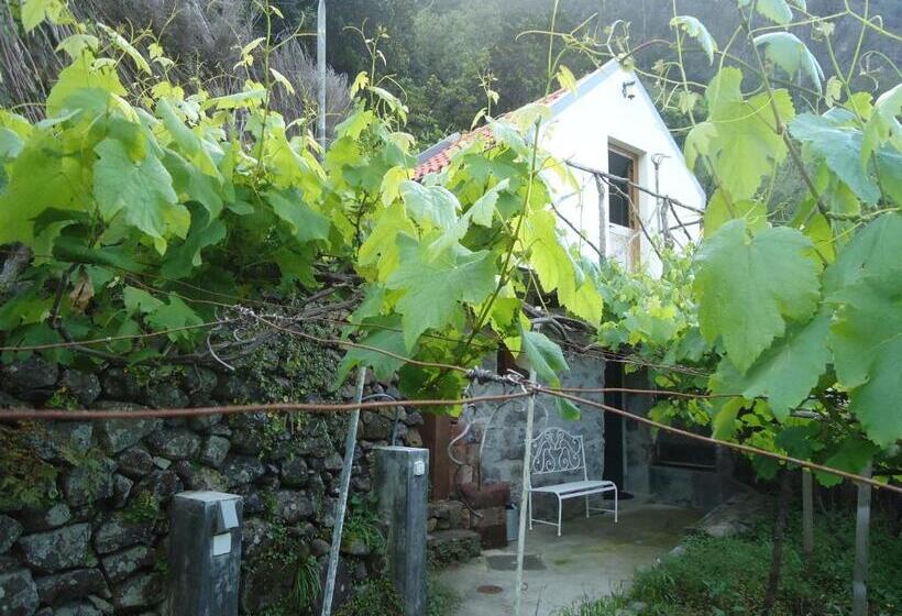 Дом 1 Спальня, A Casa Estrelícia Dourada Garcês