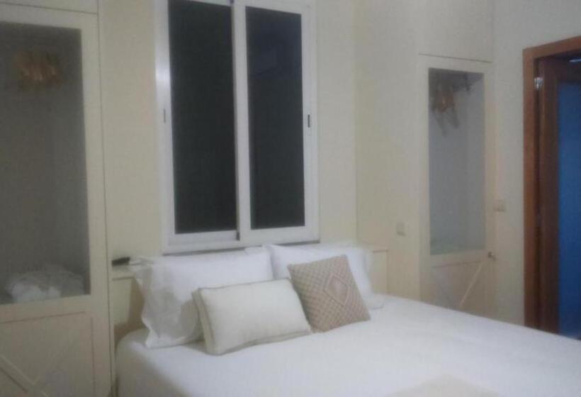 منزل 3 غرف نوم, A Casa Estrelícia Dourada Garcês