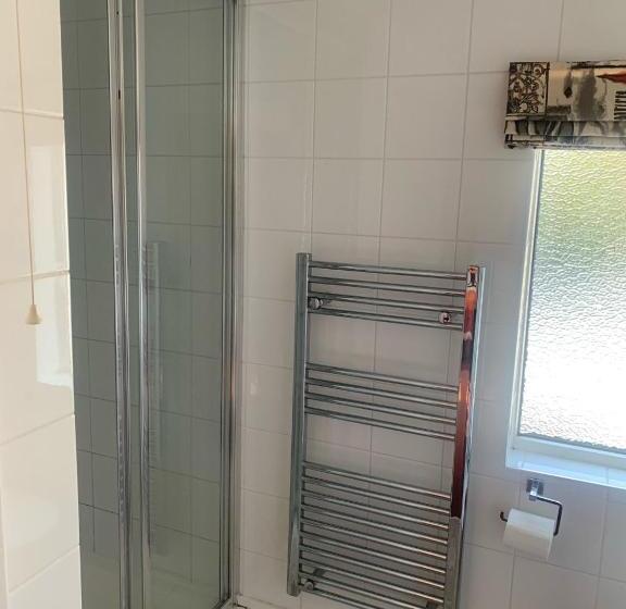 Номер Стандарт, Two Sawyers