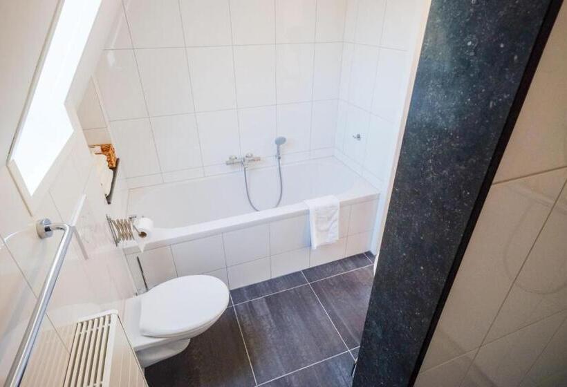 スタンダード４人部屋, B&b De Groene Gast