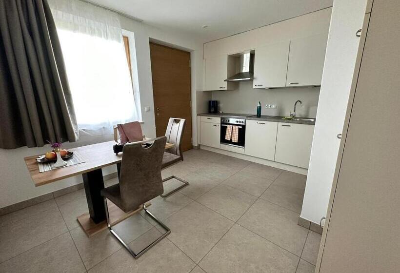 Апартаменты 1 Спальня с Террасой, Appartements Weisshauserhof