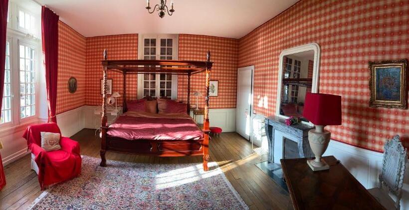 جناح سرير كينج, Le Castel Ecossais