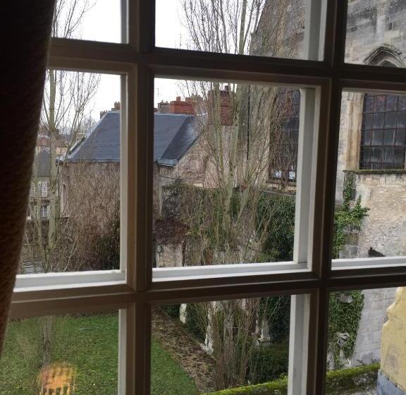 غرفة قياسية مطلّة علي الحديقة, Le Castel Ecossais