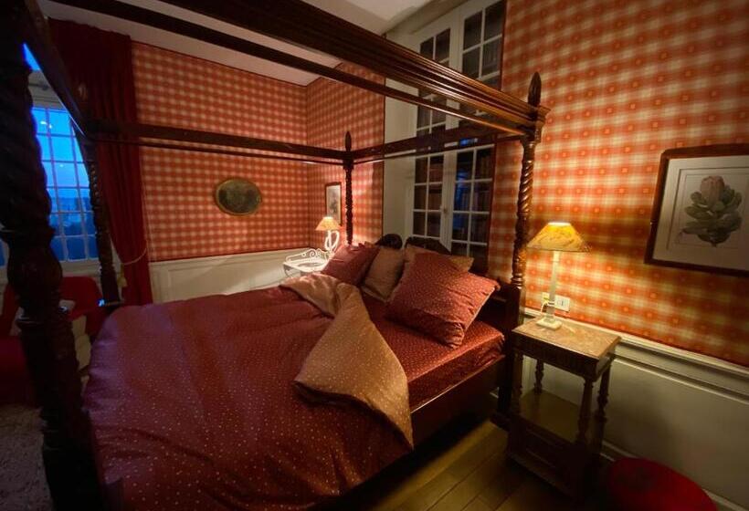 جناح سرير كينج, Le Castel Ecossais