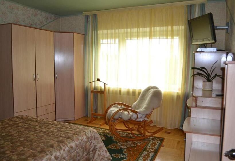 خانه 3 خوابه, Home For Guests Lakštingala