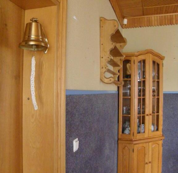 خانه 3 خوابه, Home For Guests Lakštingala