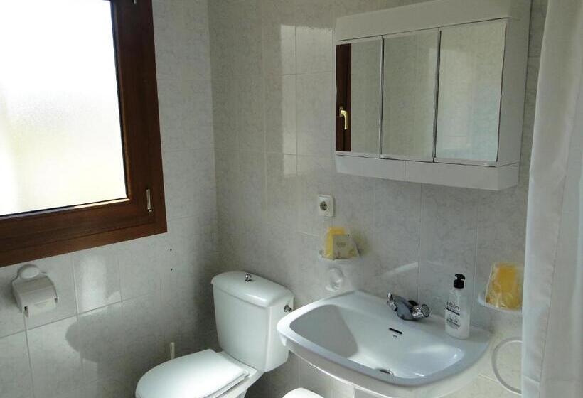 غرفة إقتصادية, Los Geraneos