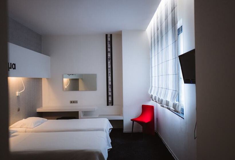 Номер Стандарт, Arcadia