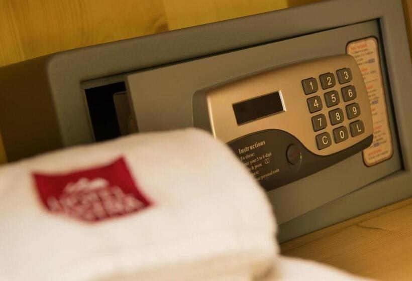 اتاق استاندارد, Astra