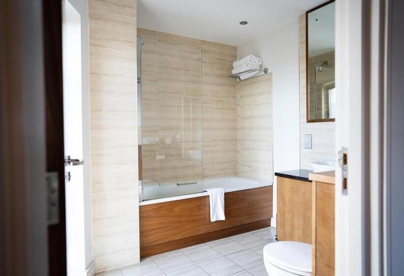 클래식 룸, Ballyrobin