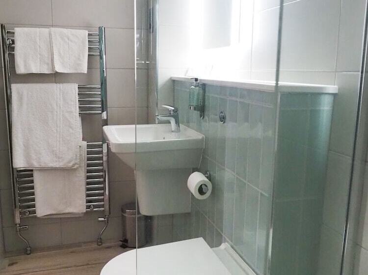 スタンダードルーム, Collingwood Bw Signature Collection