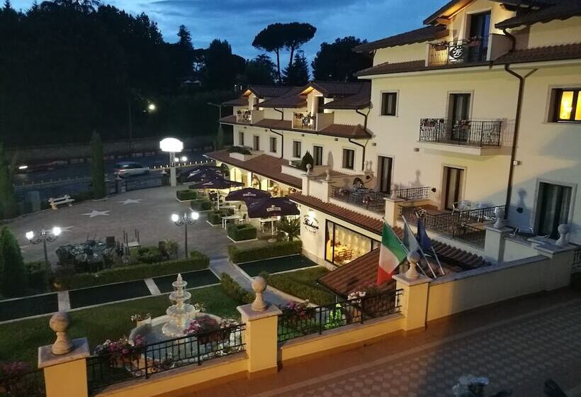 スタンダードルーム, Fashion