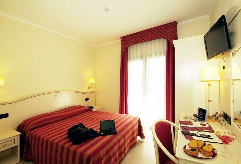 スタンダードルーム, Fashion