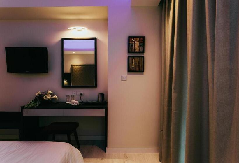 اتاق استاندارد با بالکن, Frangiorgio