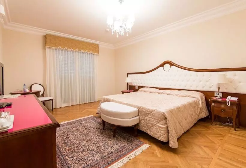 Deluxe-huone, Grand Hotel Italia