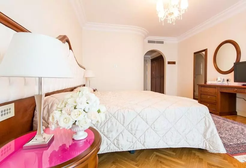 Deluxe-huone, Grand Hotel Italia