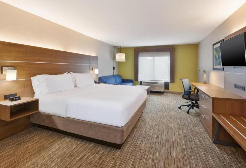 스위트 킹사이즈 침대, Holiday Inn Express & Suites Chesapeake, An Ihg