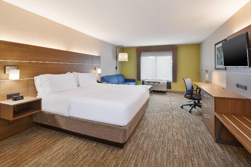 스위트 킹사이즈 침대, Holiday Inn Express & Suites Chesapeake, An Ihg