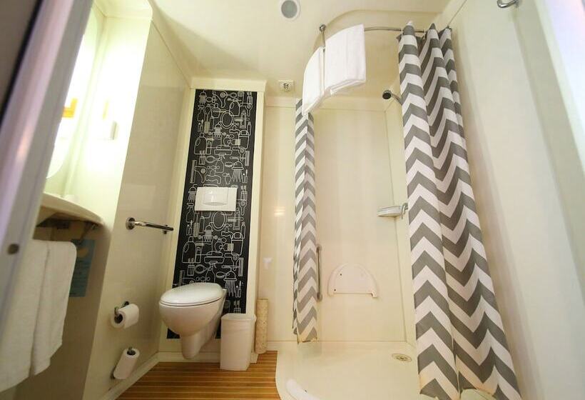 Quarto Superior, Ibis Nanjing Zhonghua