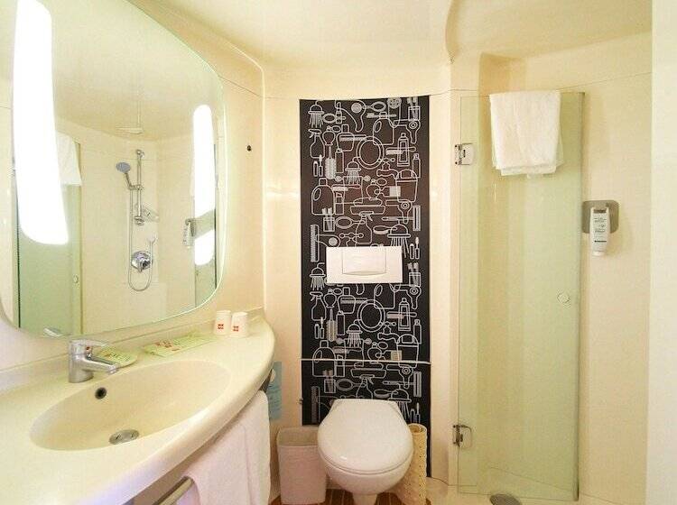 Quarto Superior, Ibis Nanjing Zhonghua