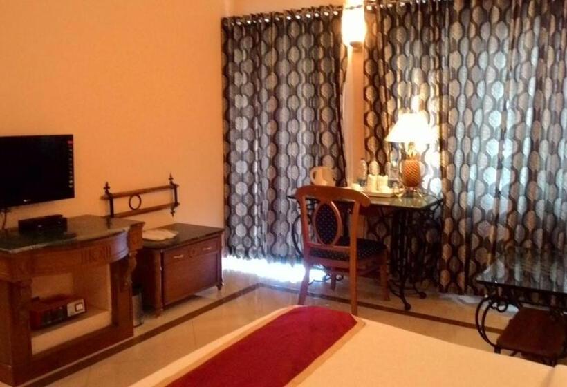 اتاق لوکس, Tea County