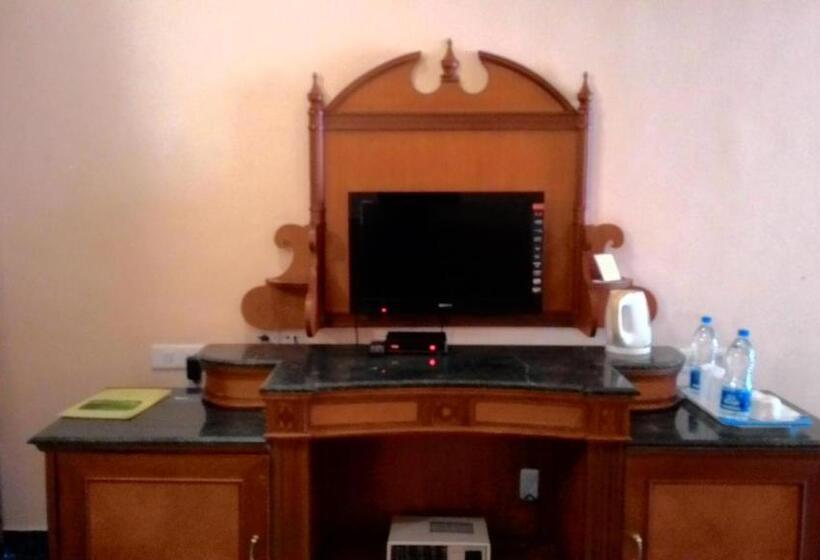 اتاق لوکس, Tea County