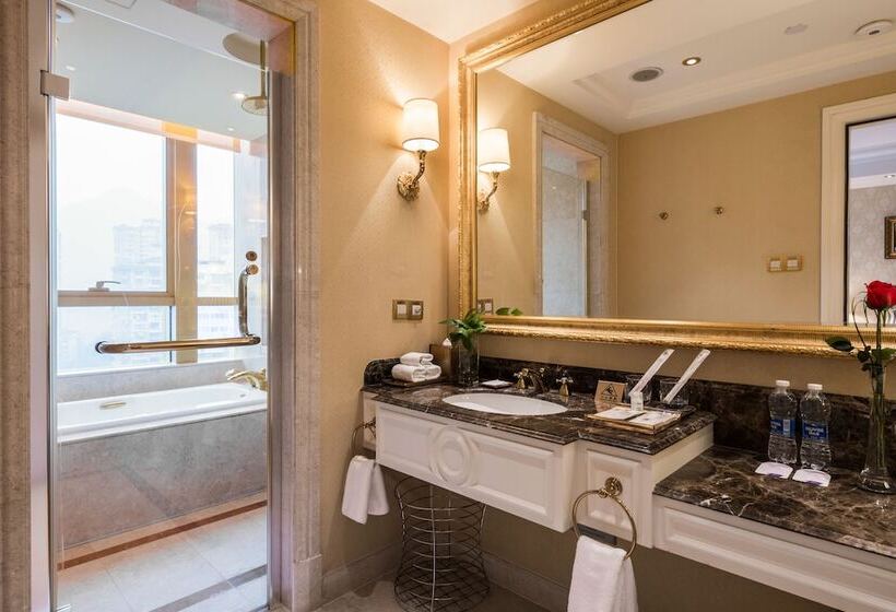 اتاق استاندارد با 2 تخت دوبل, Sheraton Chongqing