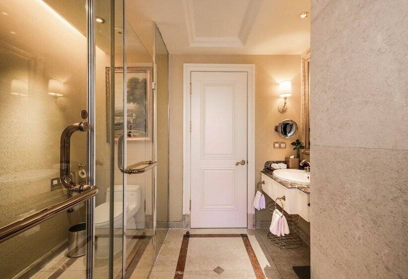 اتاق کلاب, Sheraton Chongqing