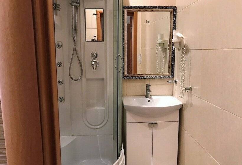 חדר סטנדרט יחיד, Sunflower River