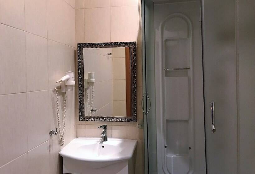 חדר סופריור, Sunflower River