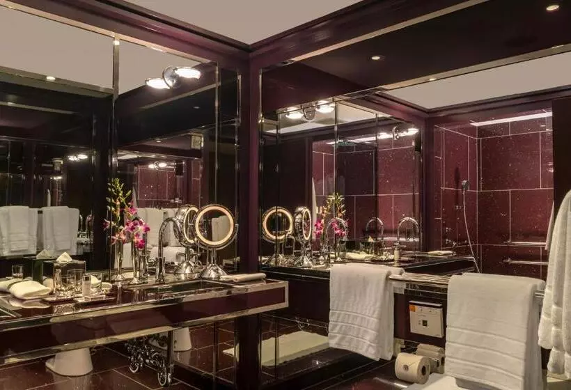 Deluxe-huone King-vuode, The Chatwal, The Unbound Collection By Hyatt